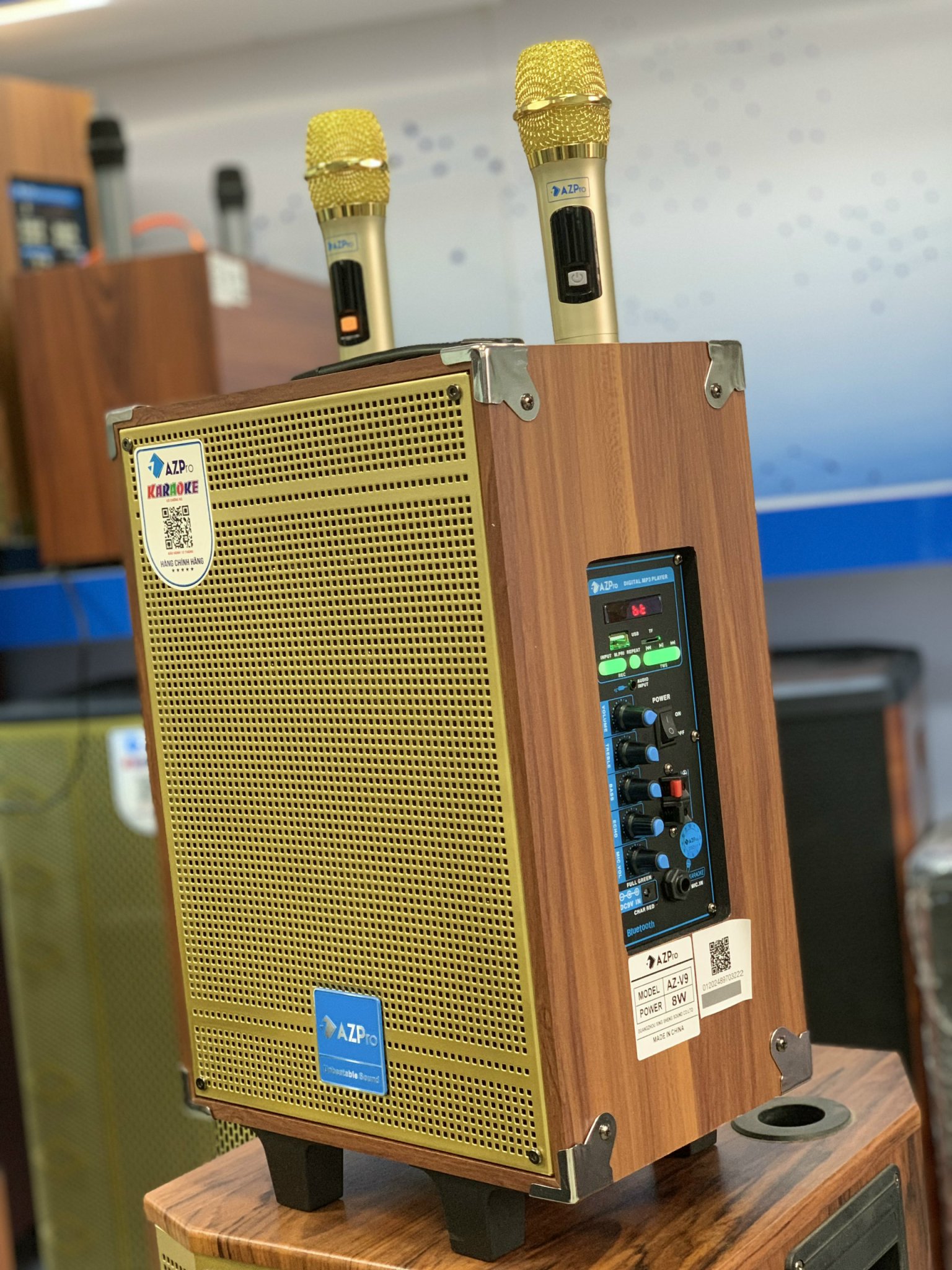 Loa Kéo AZ-V9 (02 Mic) Vàng Bas 20 - Điện Máy Plus