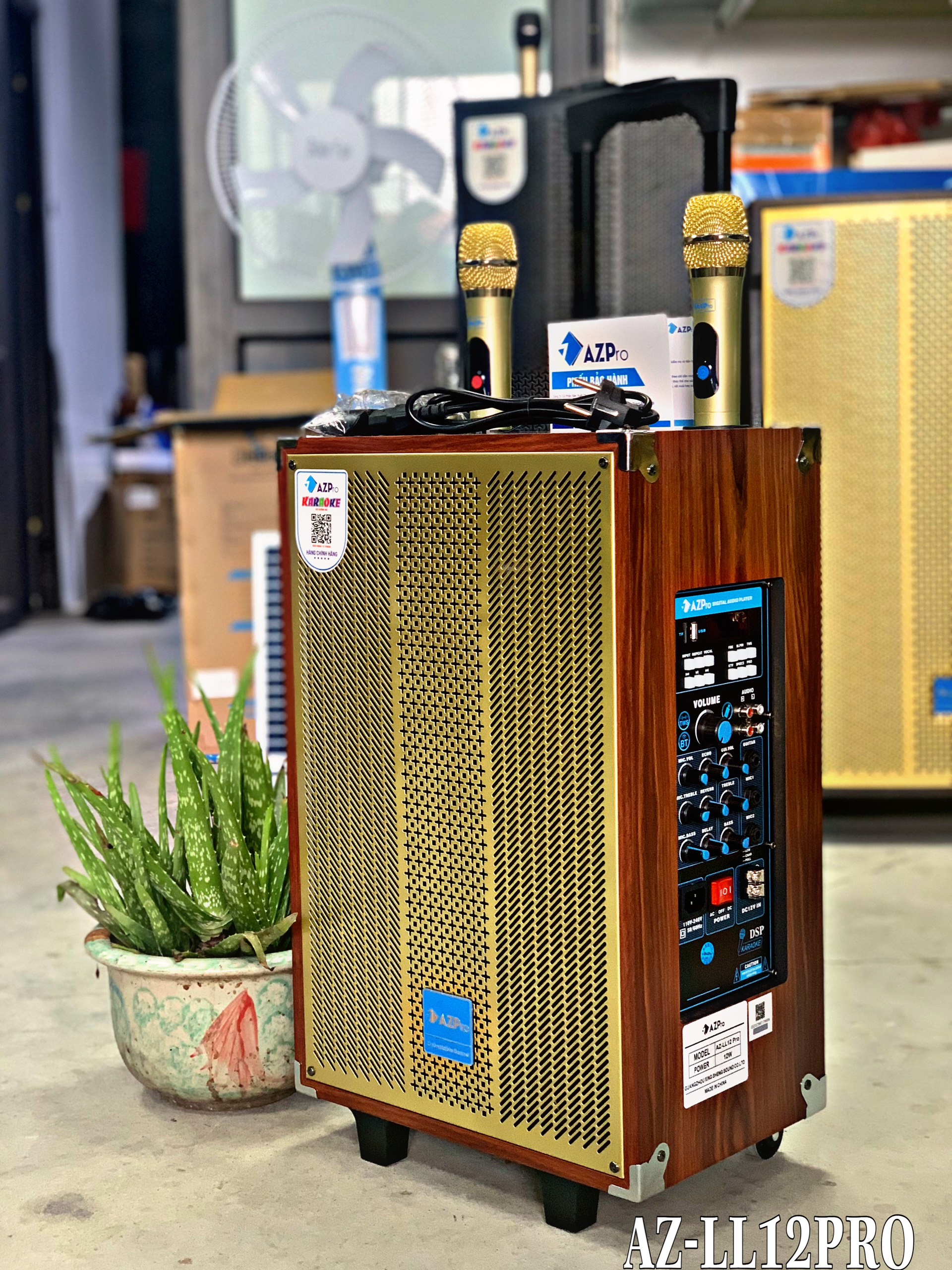 Loa Kéo AZ-LL12 Pro Bas 30 chính hãng Loa Kéo AZ-LL12 Pro Bas 30 - Điện Máy Plus