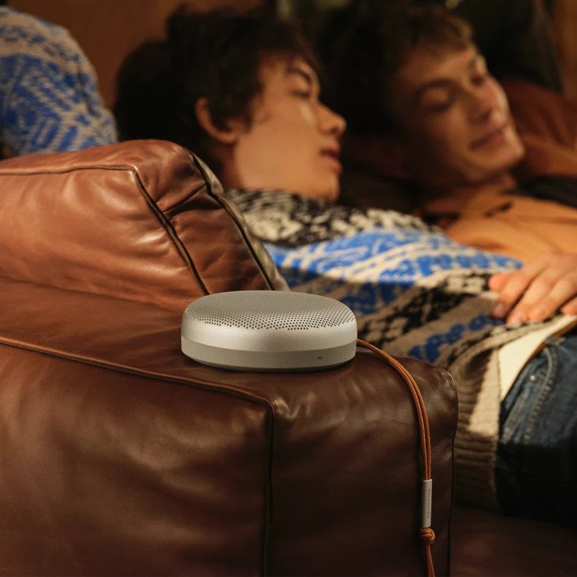 Loa Bang & Olufsen Beosound A1 2nd Gen chính hãng Loa Bang & Olufsen Beosound A1 2nd Gen - Điện Máy Plus