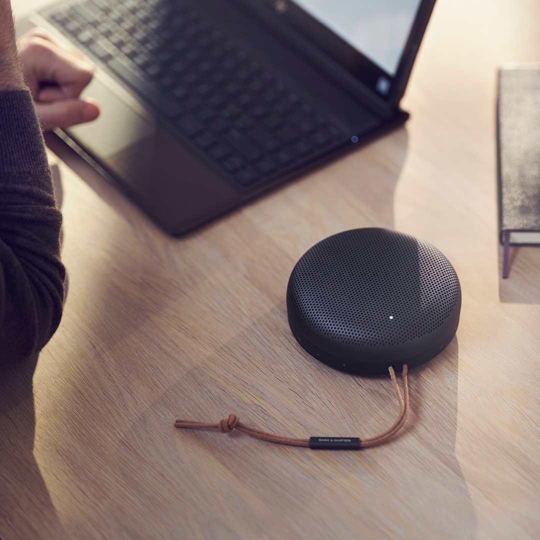 Loa Bang & Olufsen Beosound A1 2nd Gen chính hãng Loa Bang & Olufsen Beosound A1 2nd Gen - Điện Máy Plus