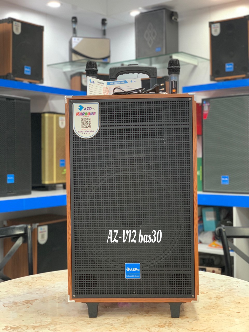 Loa Kéo AZ-V12 Đen Bas30 chính hãng Loa Kéo AZ-V12 Đen Bas30 - Điện Máy Plus