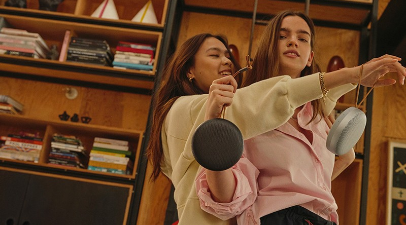 Loa Bang & Olufsen Beosound A1 2nd Gen chính hãng Loa Bang & Olufsen Beosound A1 2nd Gen - Điện Máy Plus